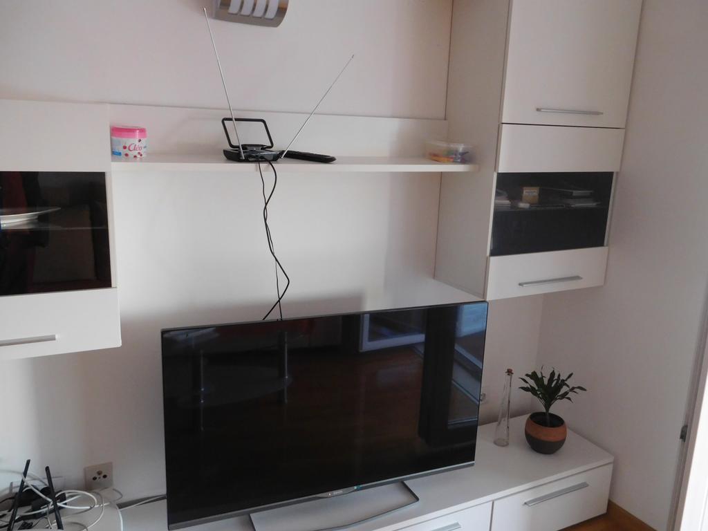 Rooms Anela With Large Common Tarrace And Beautiful Sea View Дубровник Екстериор снимка